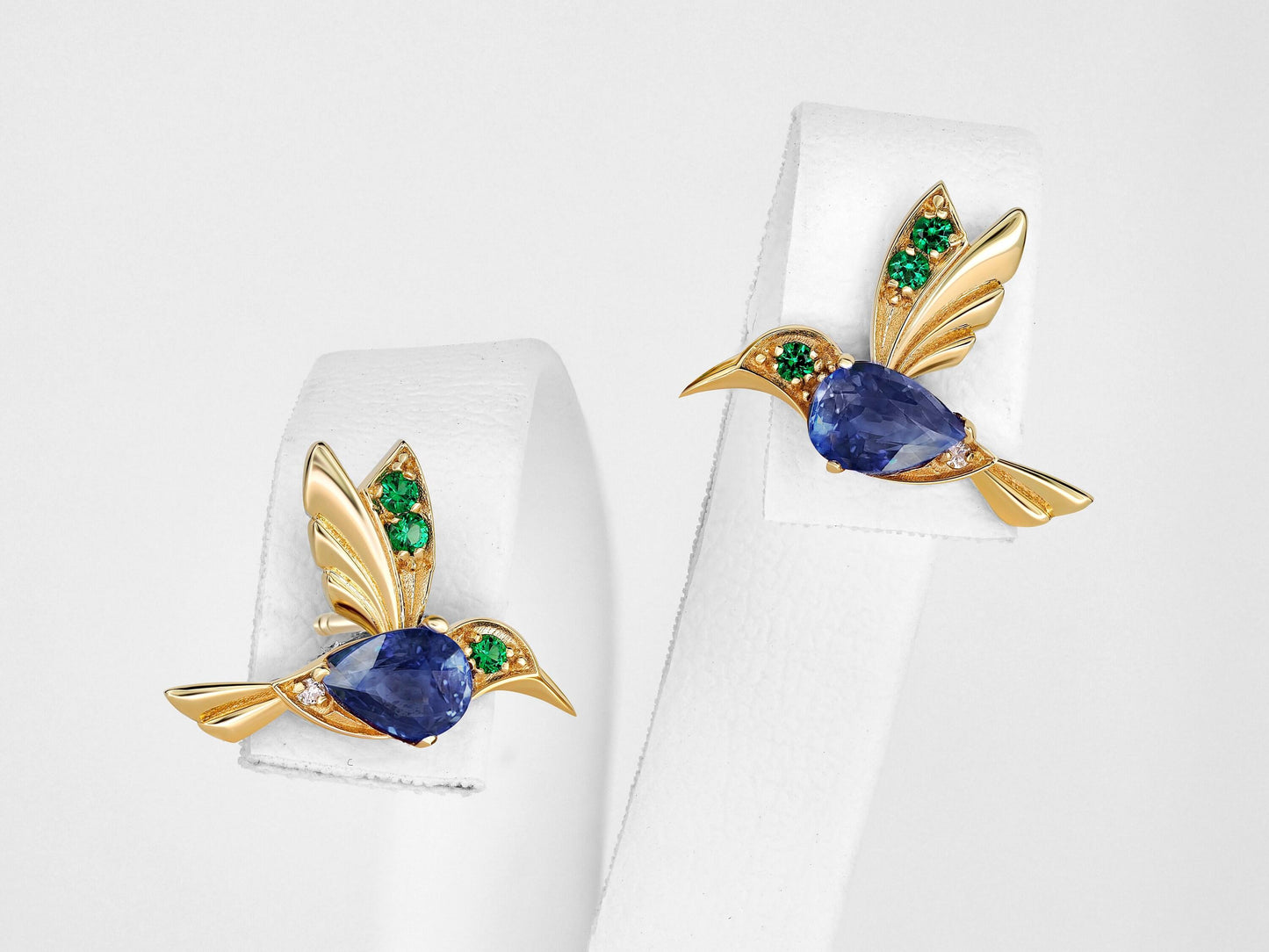 14k Gold Hummingbird Earings Studs with Sapphires