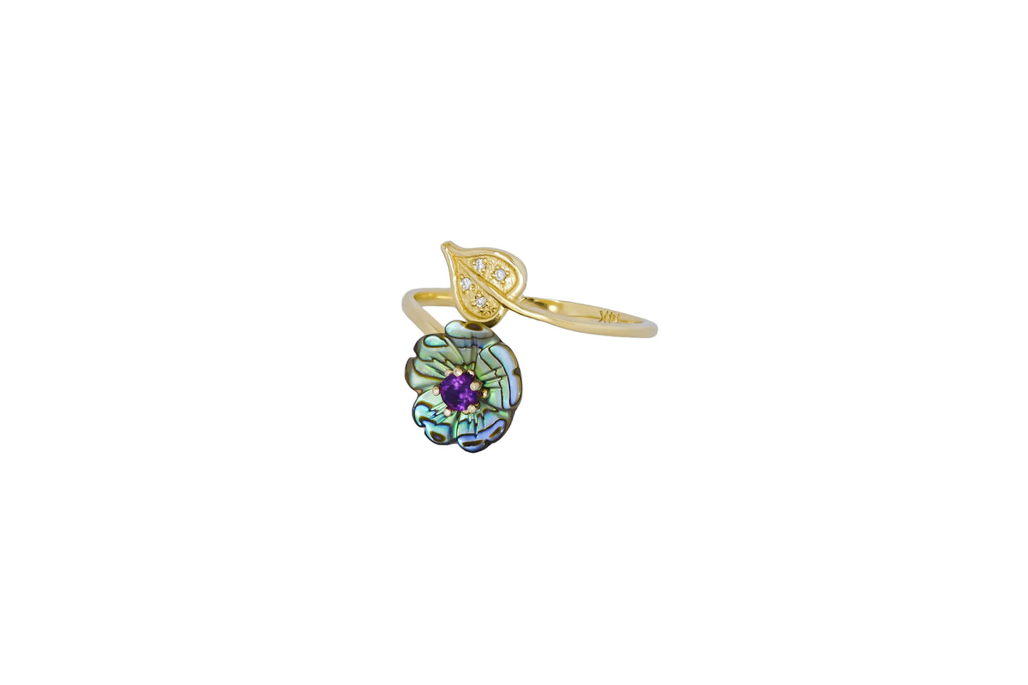 Amethyst gold ring.