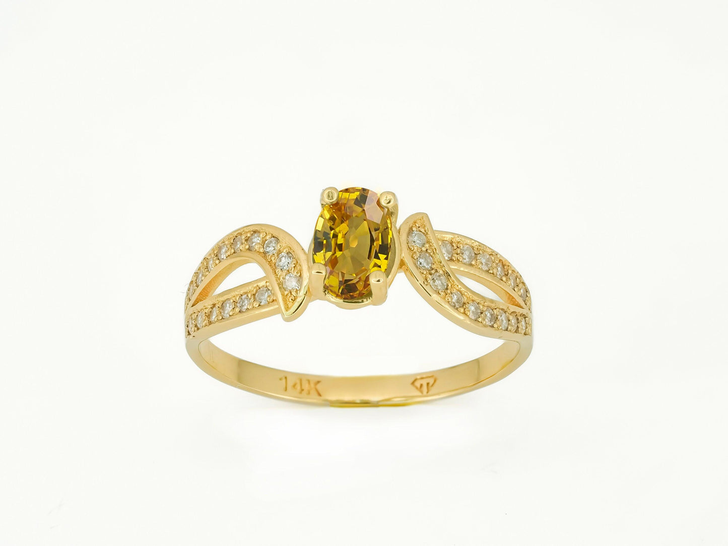 Yellow sapphire 14k gold ring