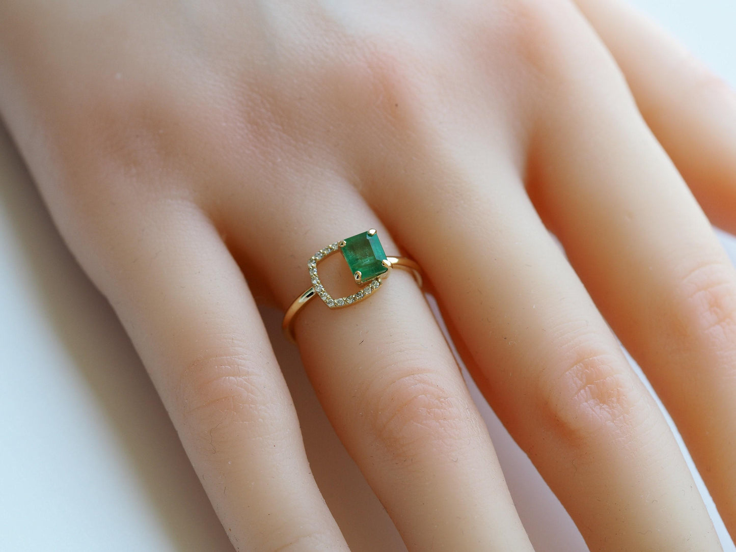Octagon Emerald 14k gold ring
