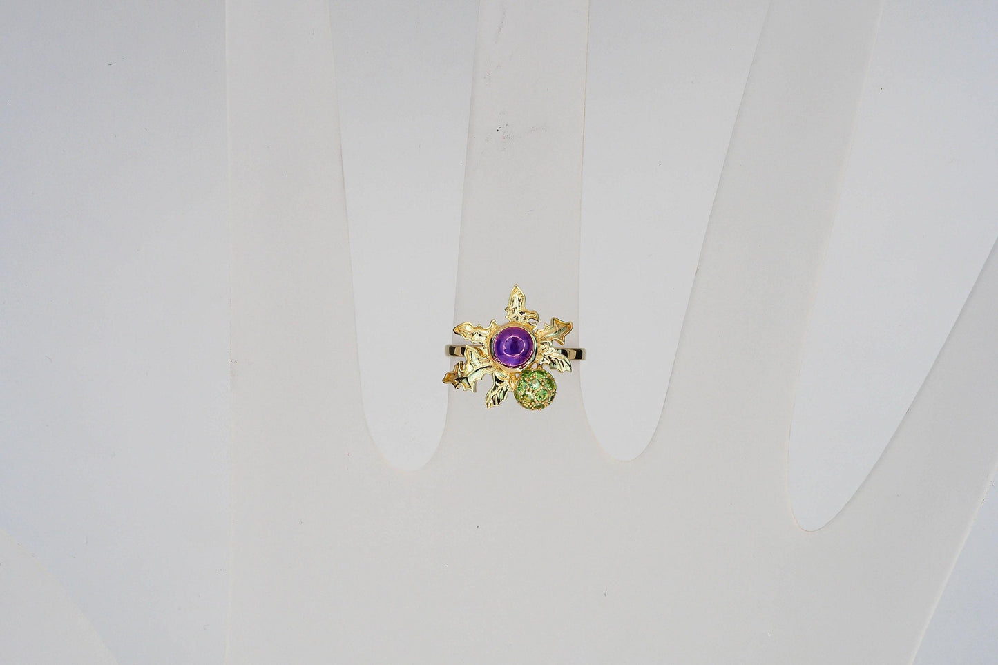 Thistle ring with amethyst in 14k gold