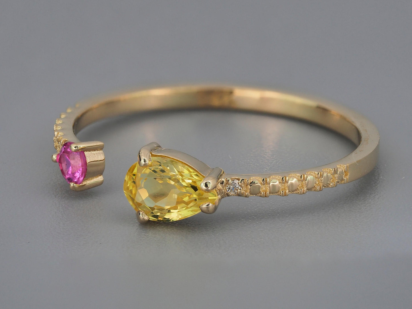 Yellow, pink sapphire 14k gold open ring
