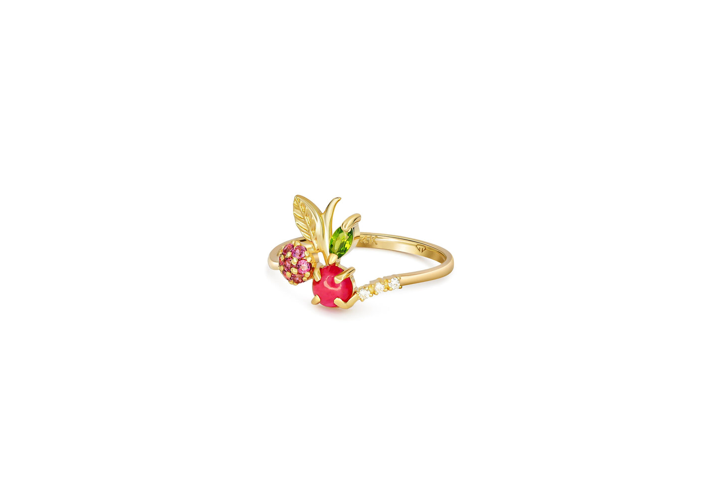 Gold Cherry ruby ring in 14k gold