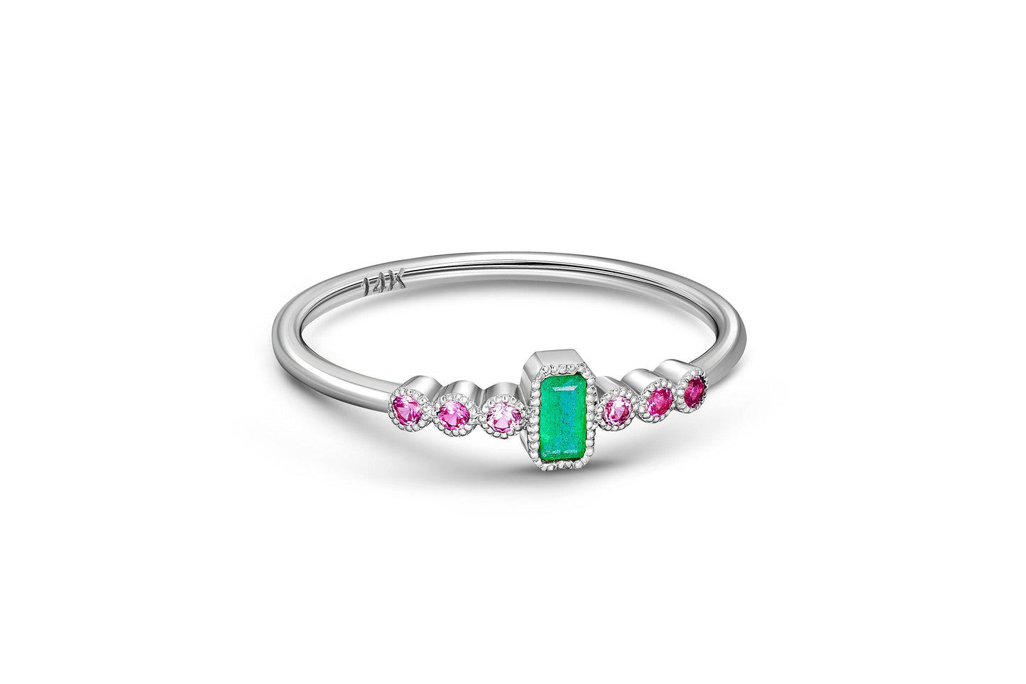 14k gold baguette emerald ring
