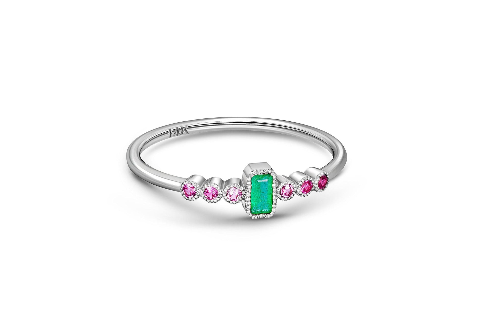14k gold baguette emerald ring