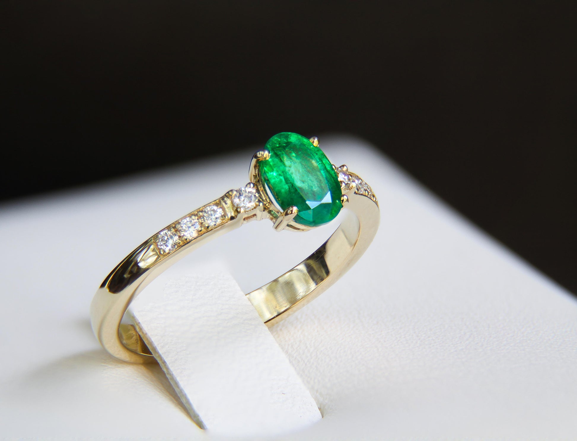 Emerald 14k gold ring