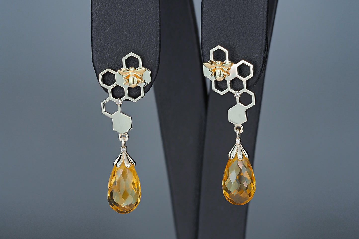 Bee on honeycomb citrine earrings studs