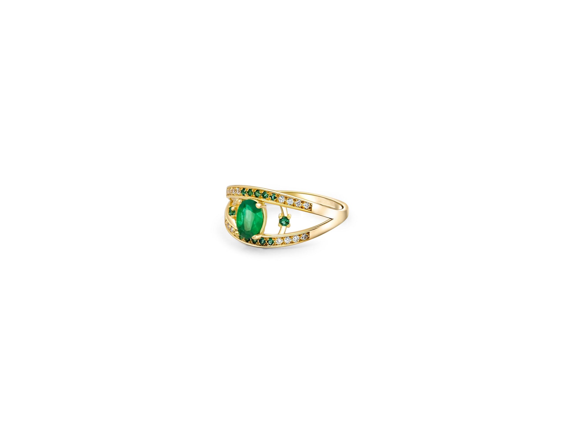 Oval emerald 14k gold ring