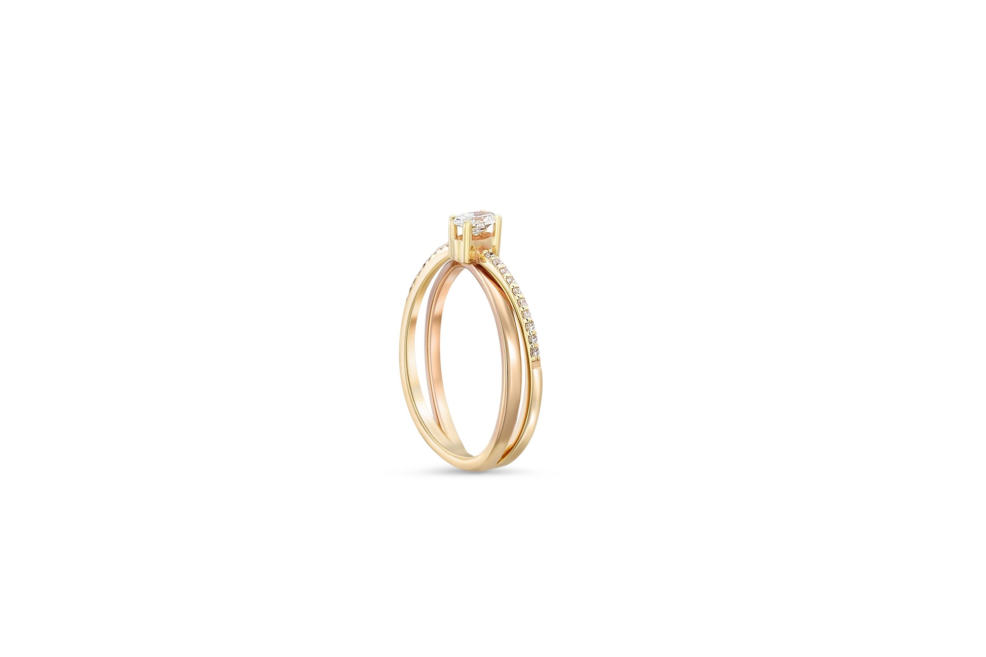 Oval moissanite spiral 14k gold ring