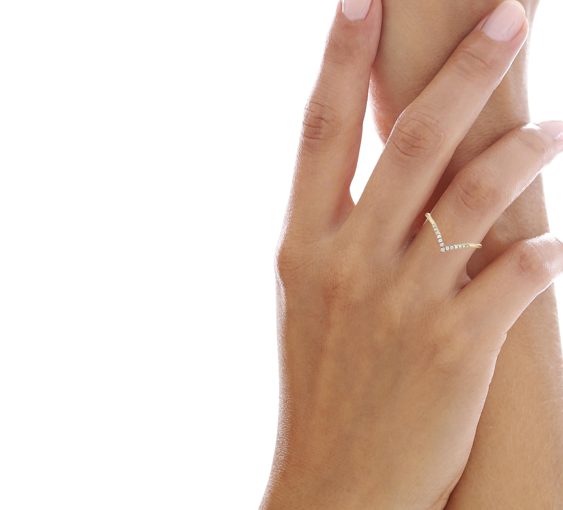 Round moissanite Chevron 14k gold ring