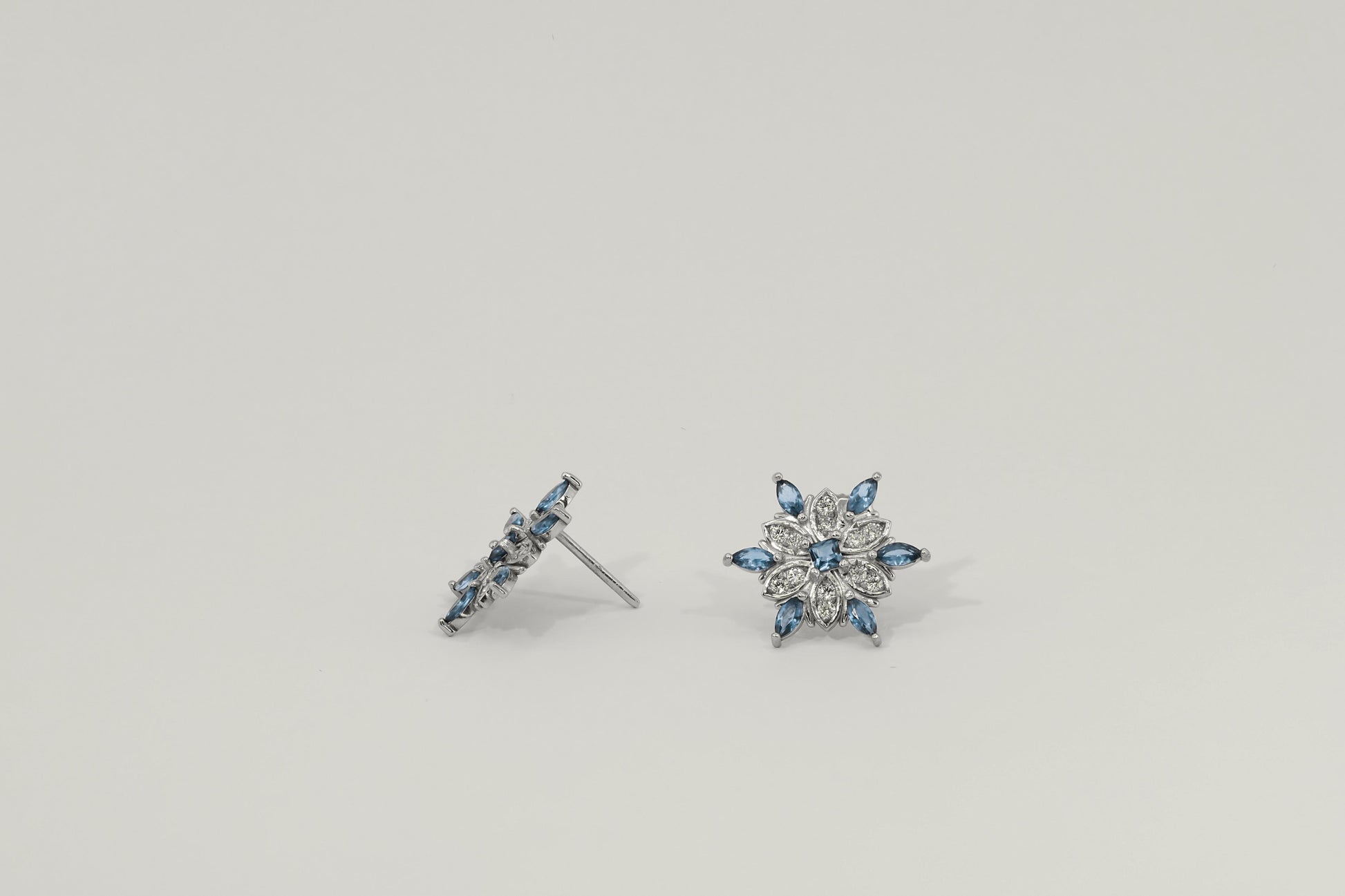 Snowflake 14k gold earrings