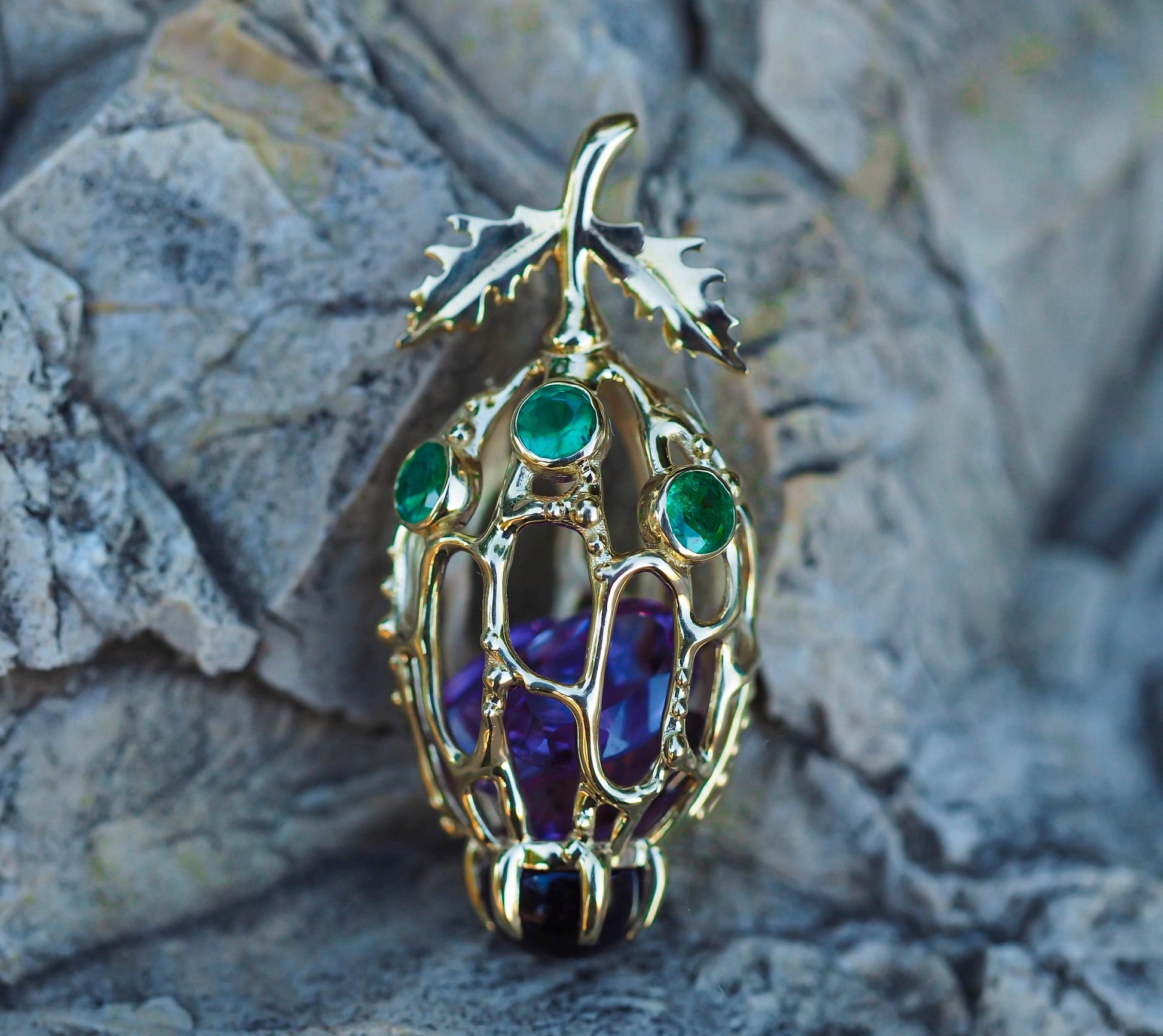 Amethyst Flower Bud Pendant in 14k gold