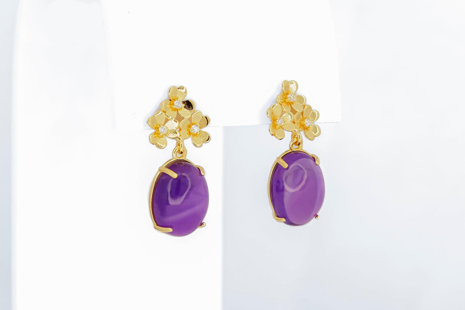 Amethyst cabochon 14k gold earrings