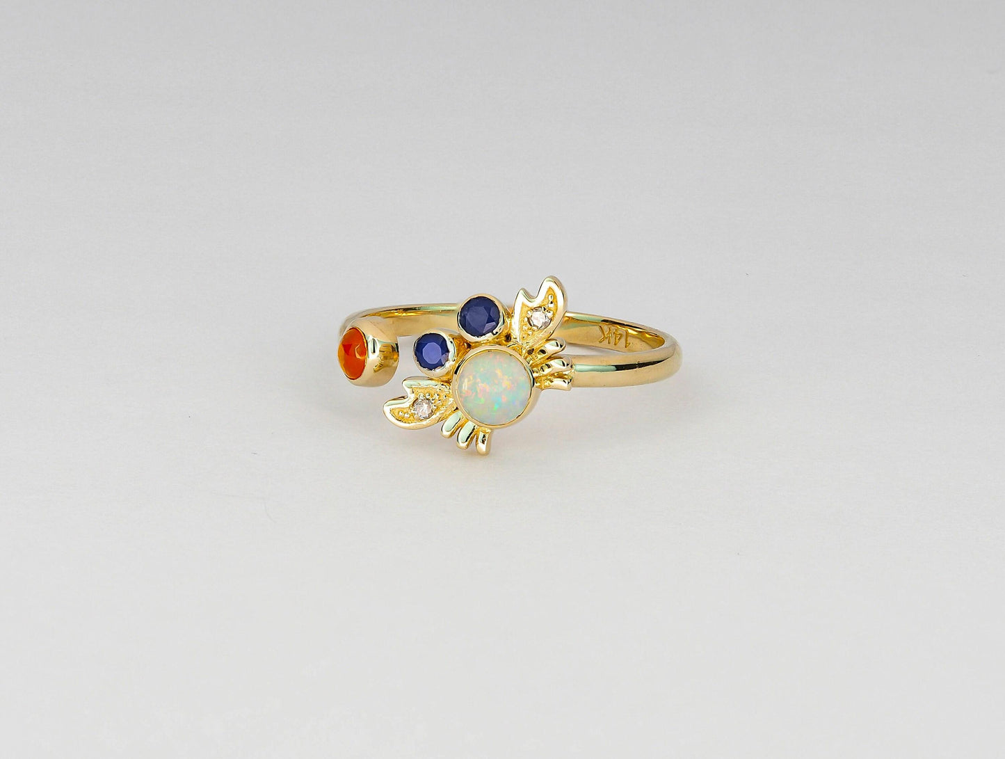 Crab gold ring with opal in 14k gold