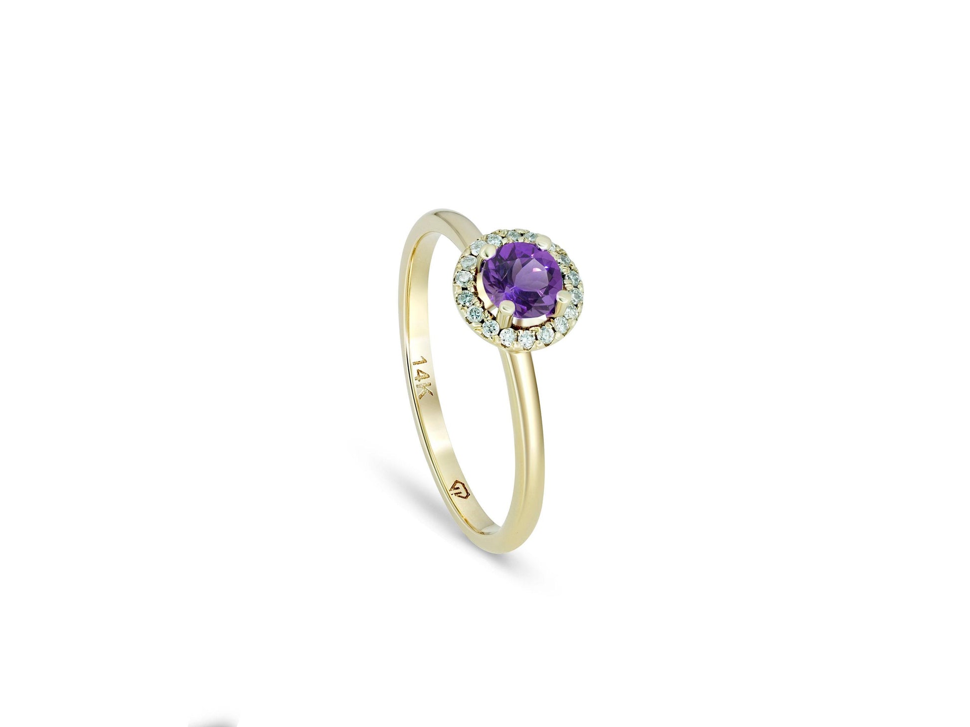 Elegant Amethyst Ring with Diamonds in 14k Gold