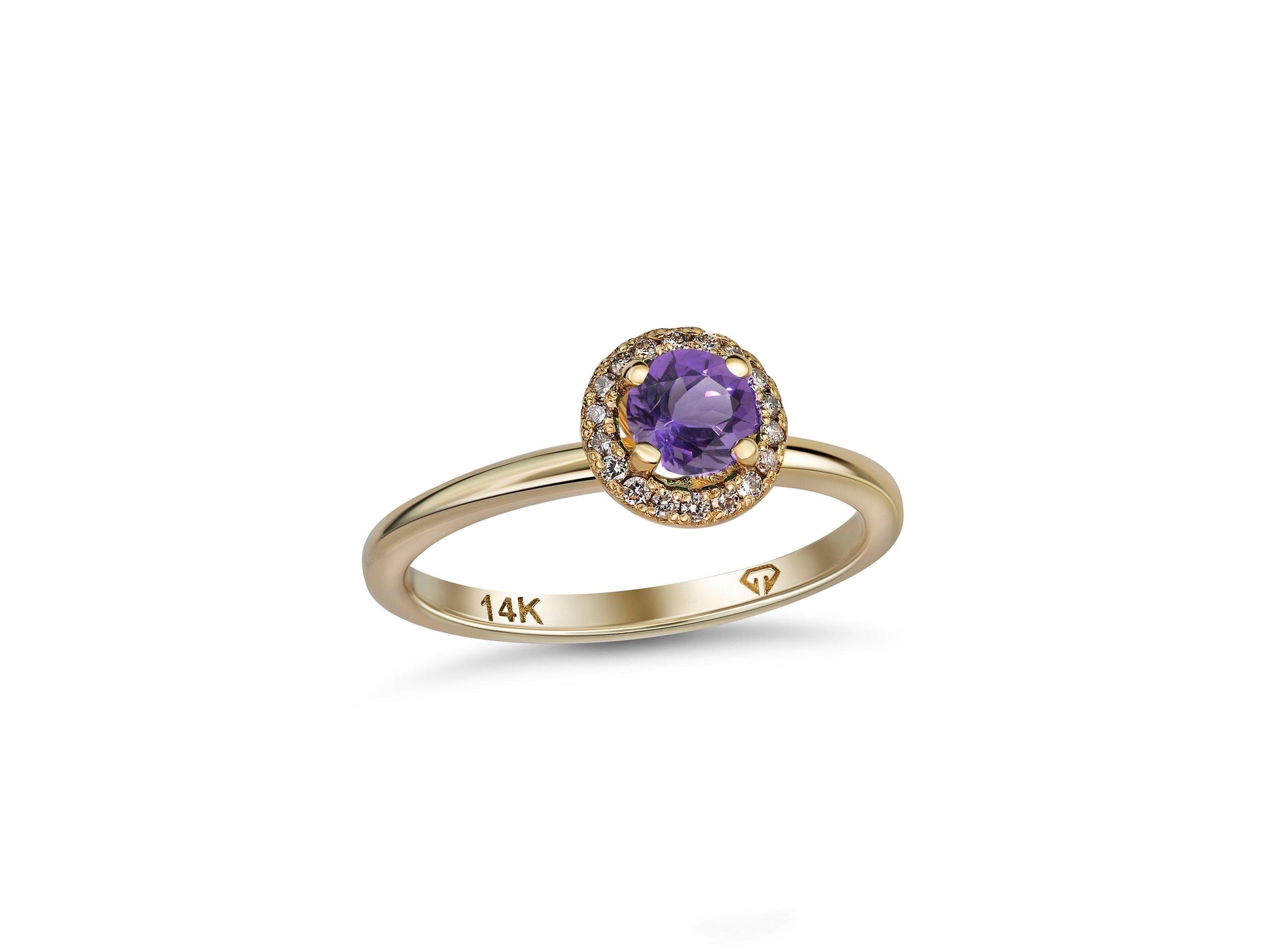 Elegant Amethyst Ring with Diamonds in 14k Gold