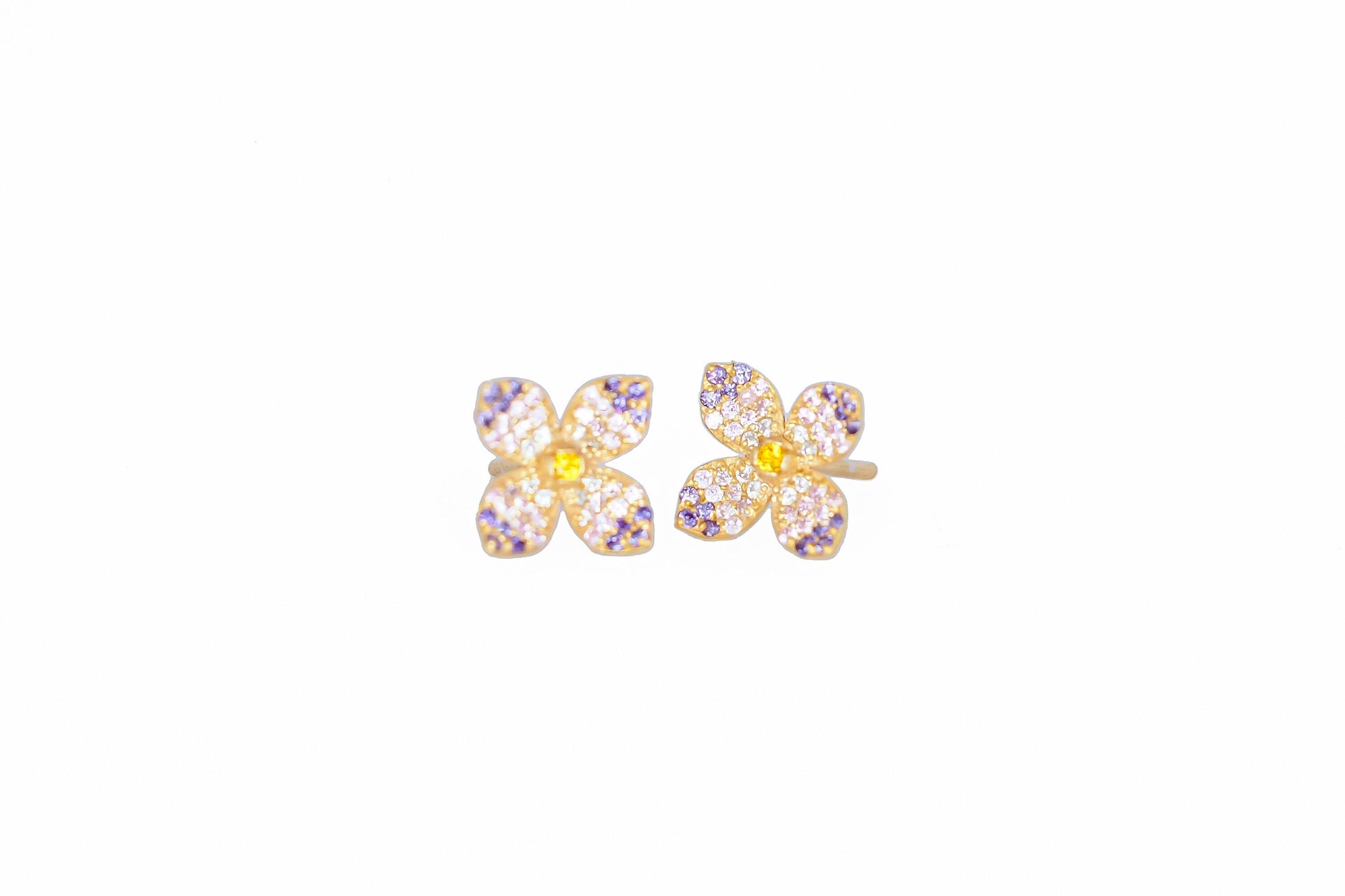 Flower earrings studs in 14k gold