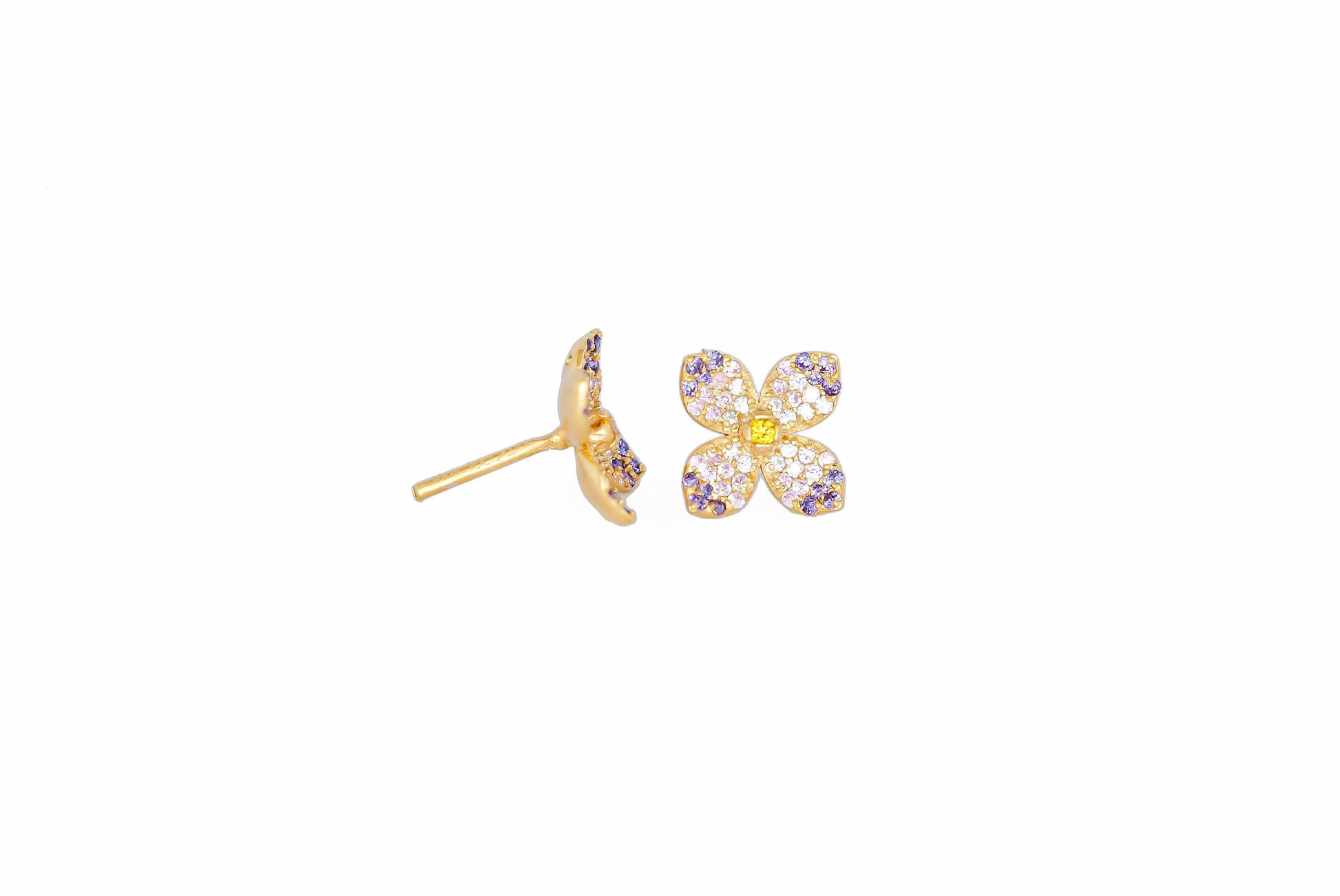 Flower earrings studs in 14k gold