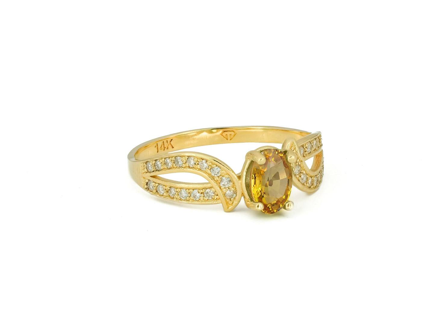 Yellow sapphire 14k gold ring