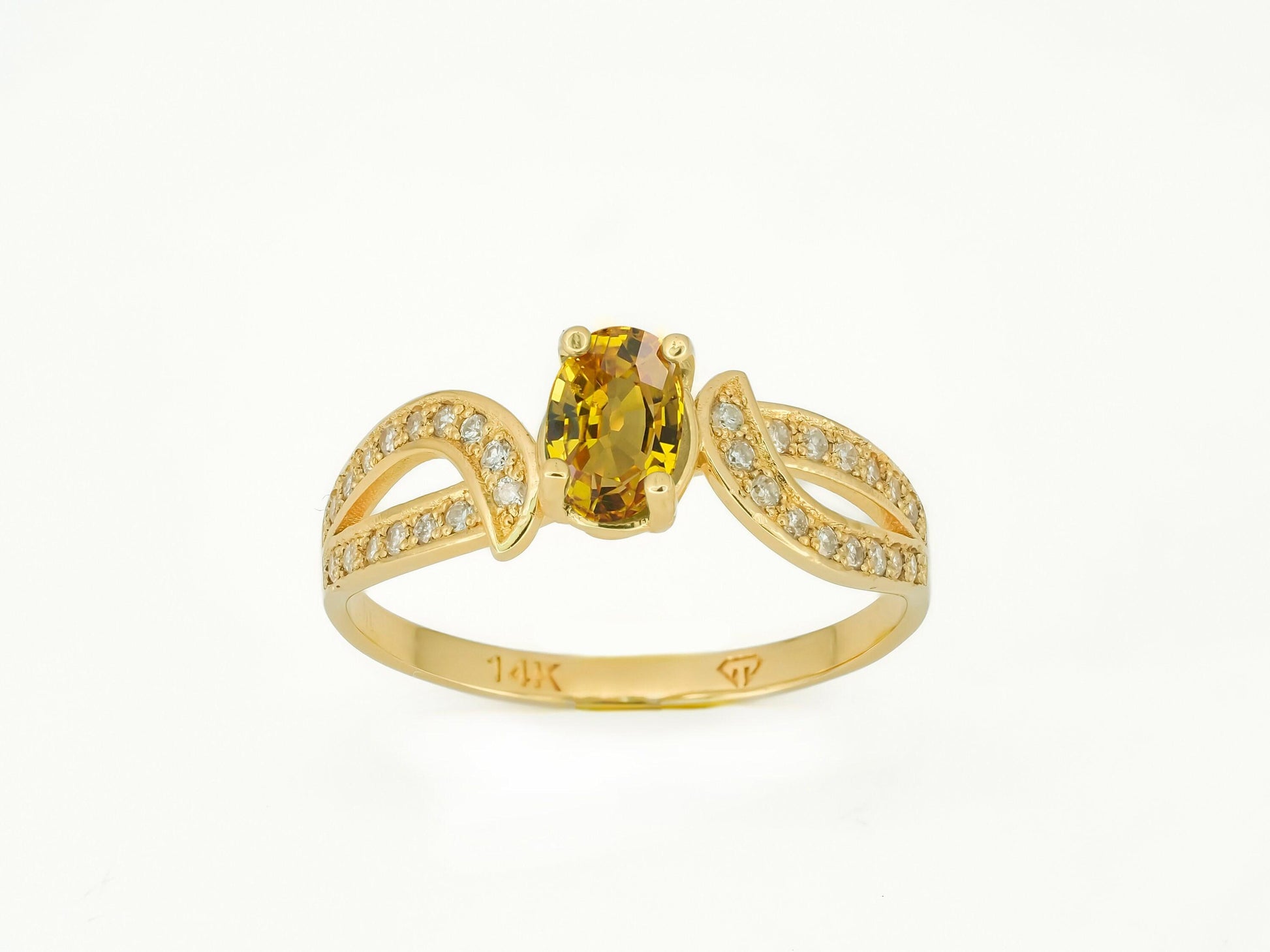 Yellow sapphire 14k gold ring