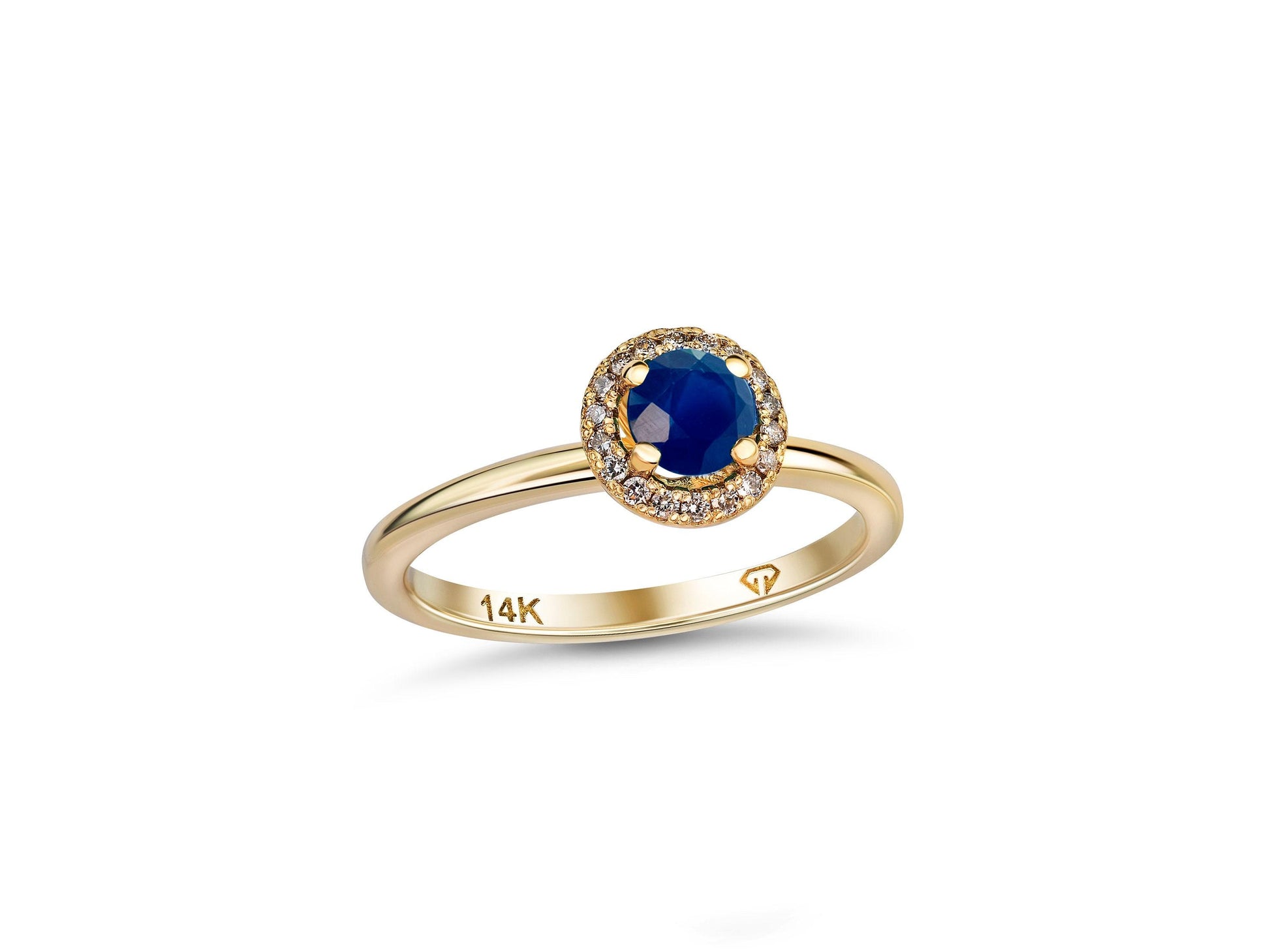 Diamonds Halo Sapphire Ring in 14 Karat Gold