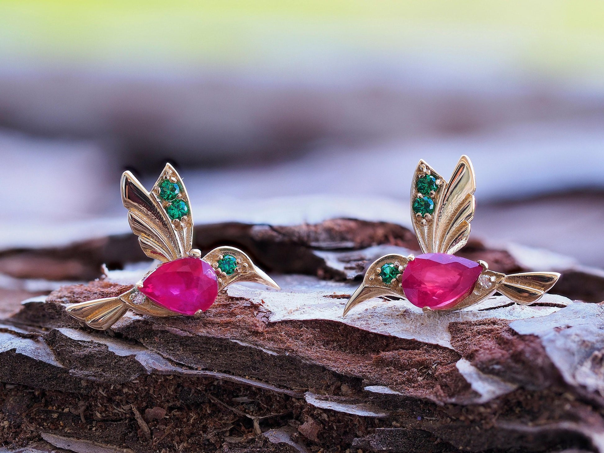 Hummingbird earings studs with rubies in 14k gold