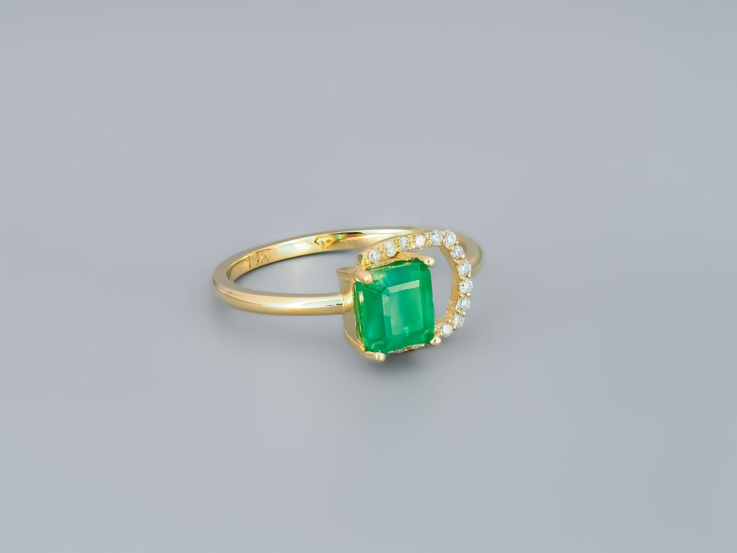 Octagon Emerald 14k gold ring