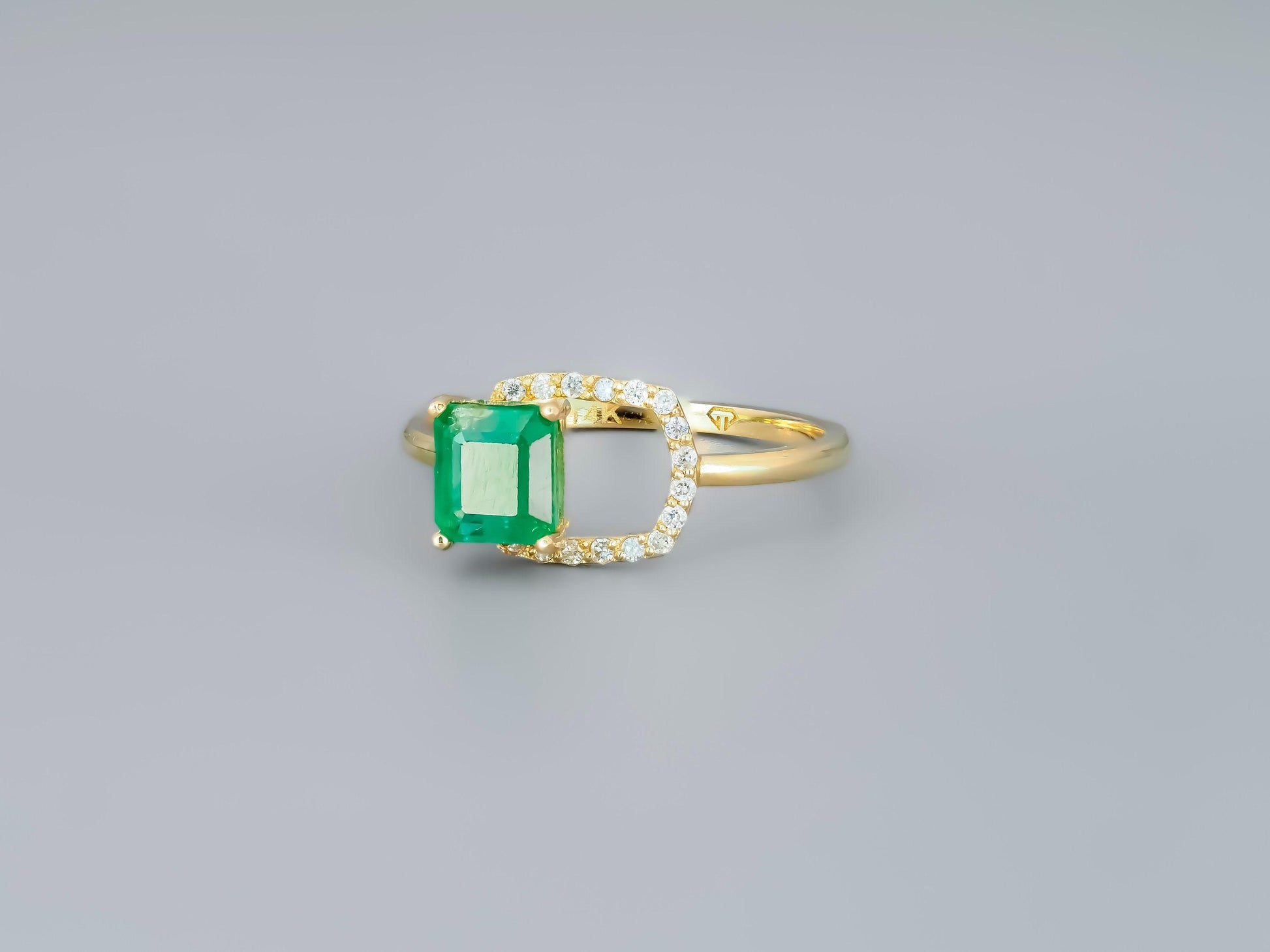 Octagon Emerald 14k gold ring