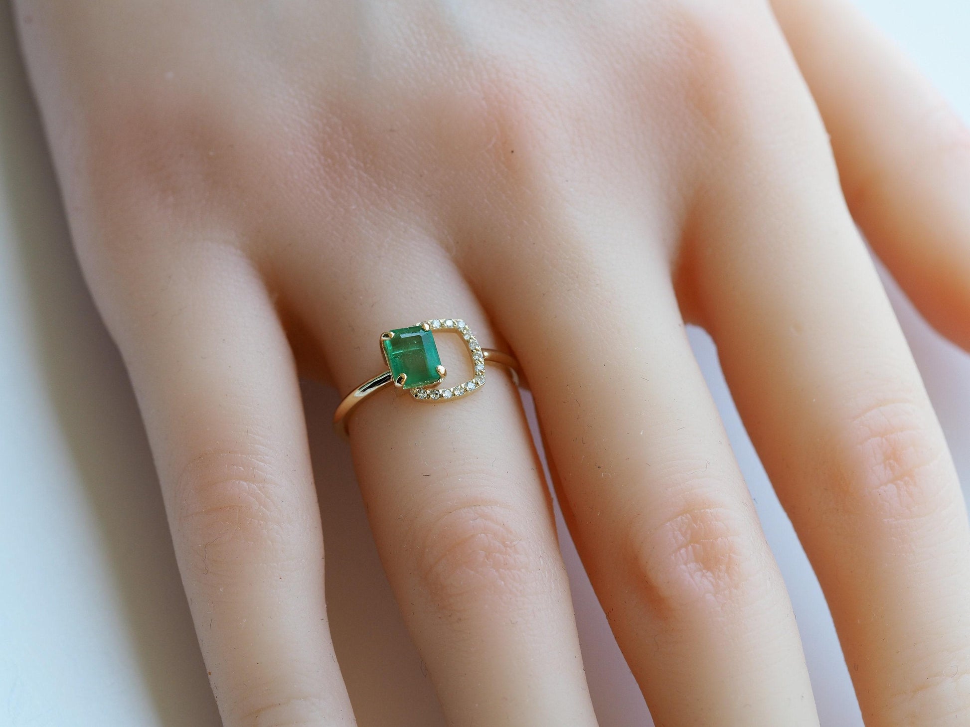 Octagon Emerald 14k gold ring
