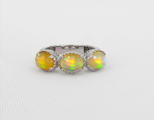 Opal trio 14k gold ring