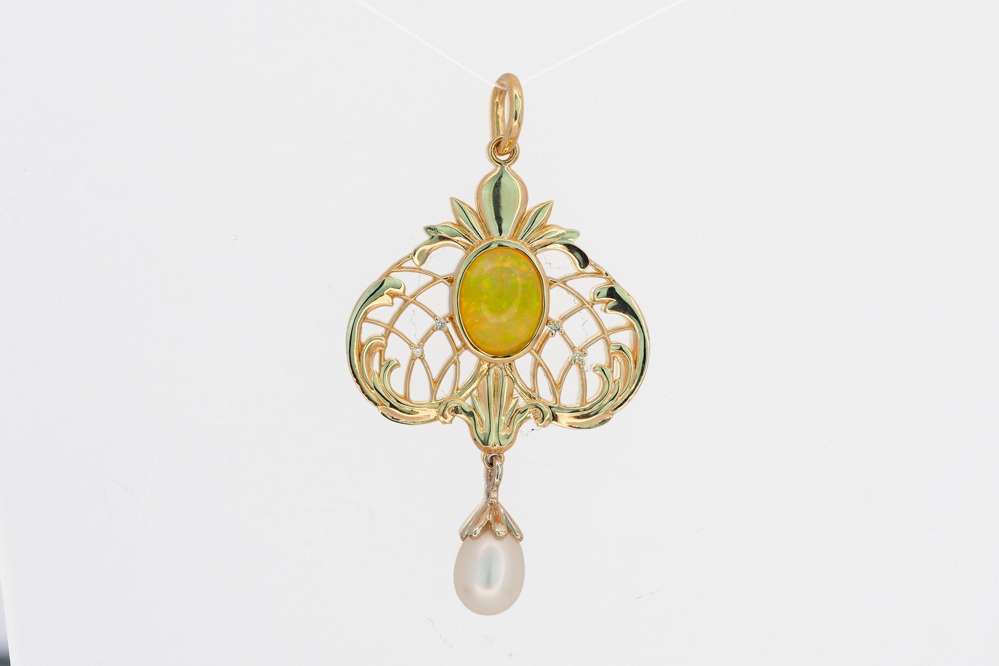 Opal, pearl Vintage style pendant in 14k gold