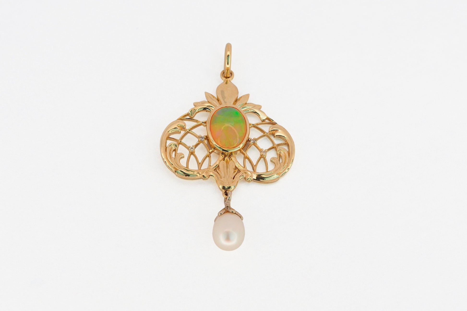 Opal, pearl Vintage style pendant in 14k gold