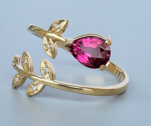 Pear garnet 14k gold ring