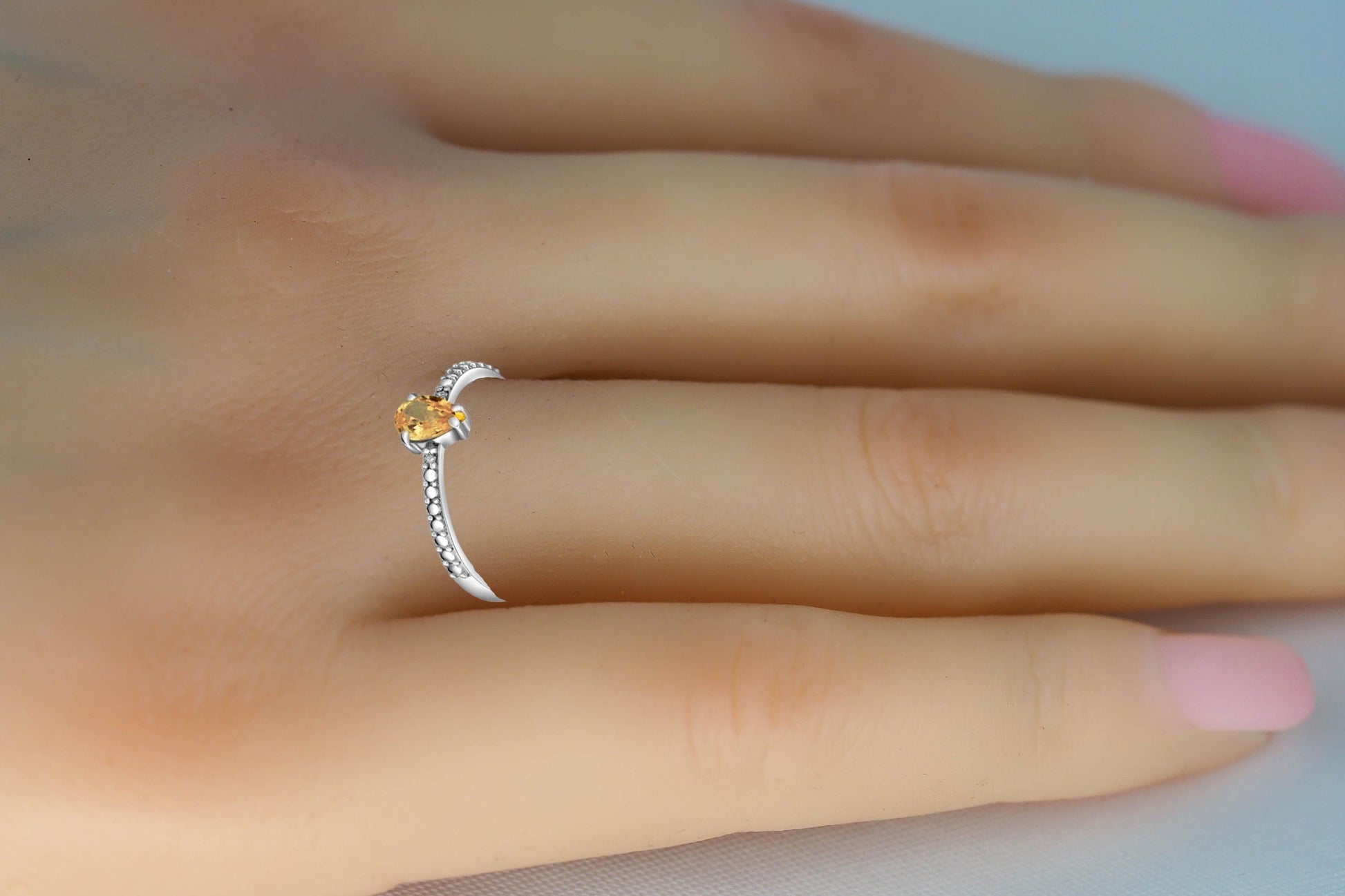 Pear sapphire 14k gold ring