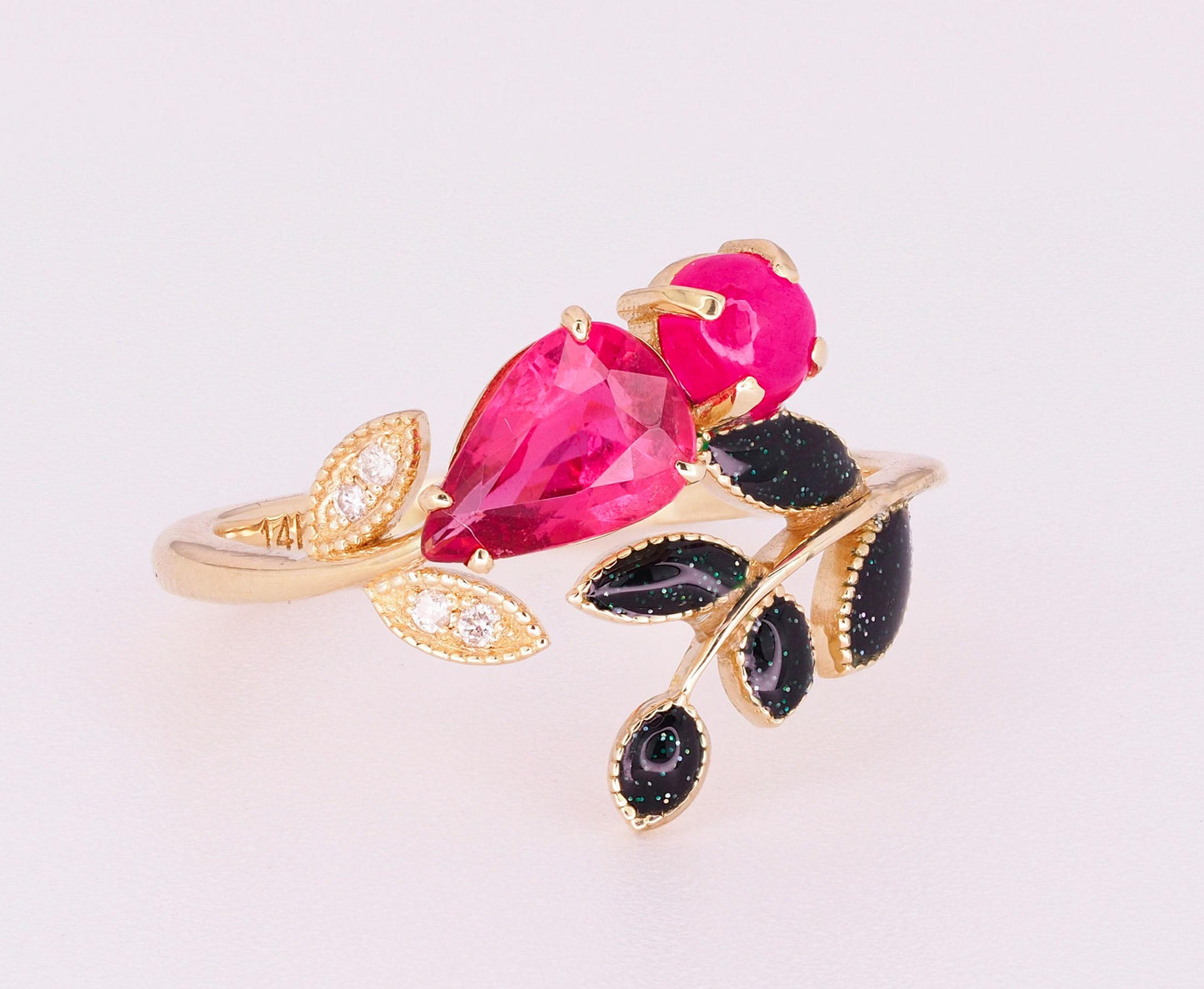 Pear, cabochon ruby 14k gold