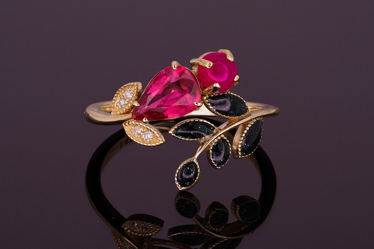Pear, cabochon ruby 14k gold