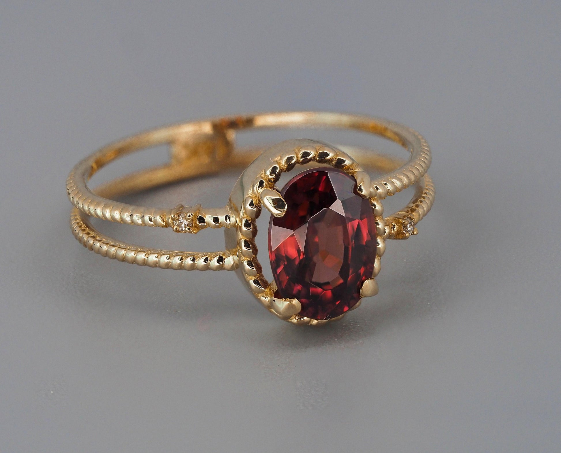 Red garnet gold 14k gold ring
