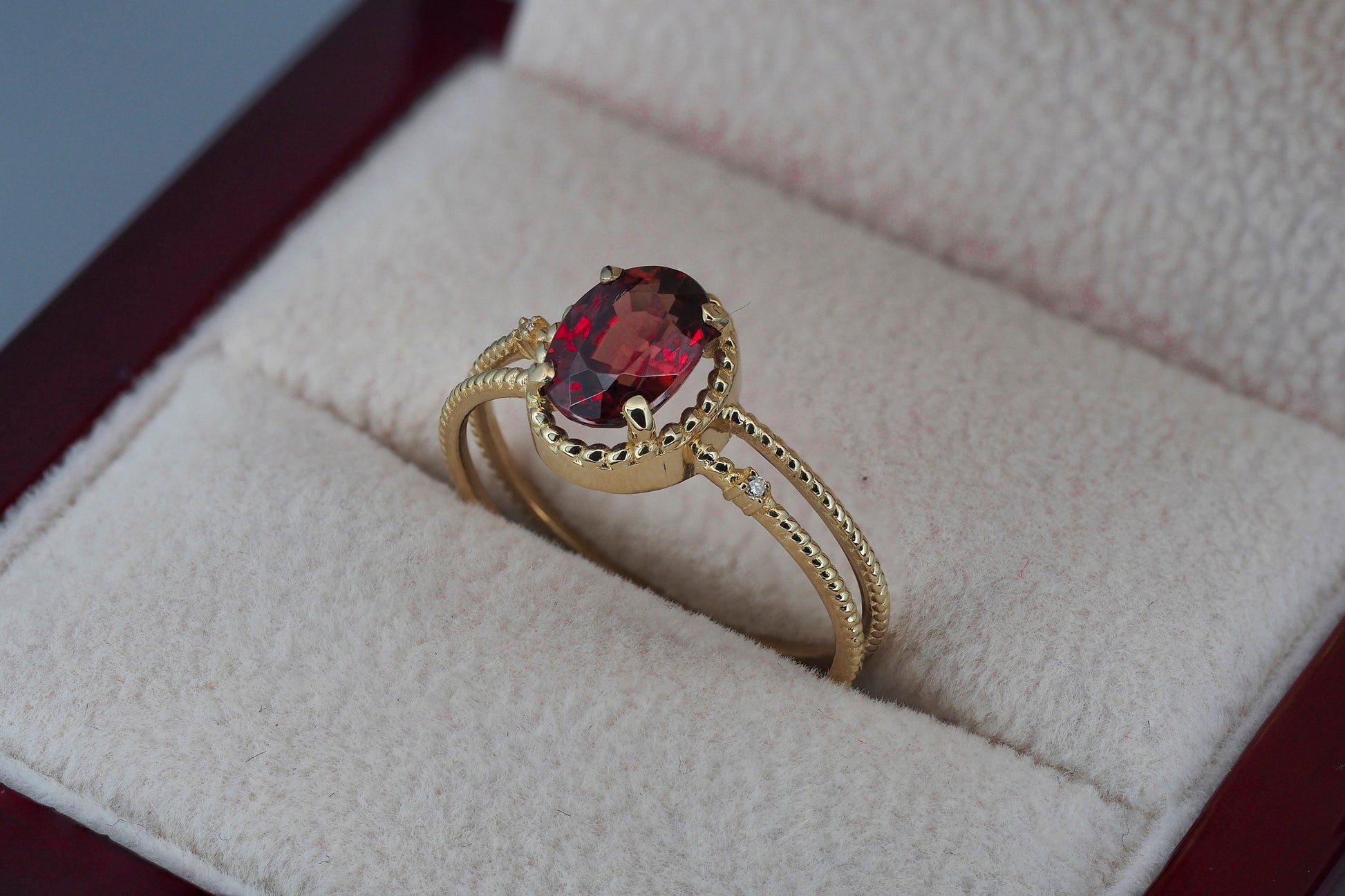 Red garnet gold 14k gold ring