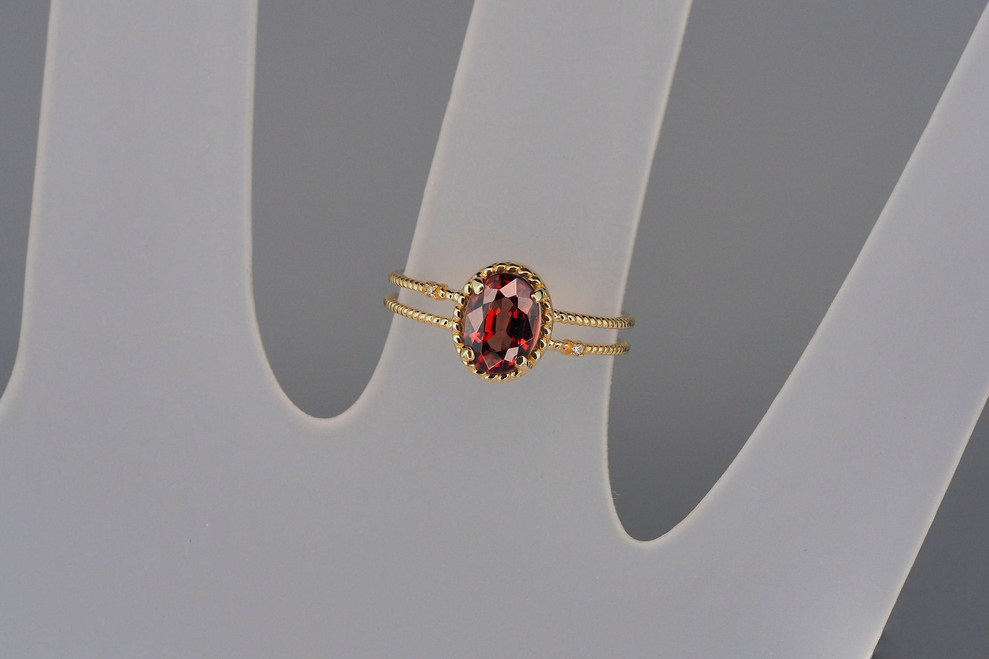 Red garnet gold 14k gold ring