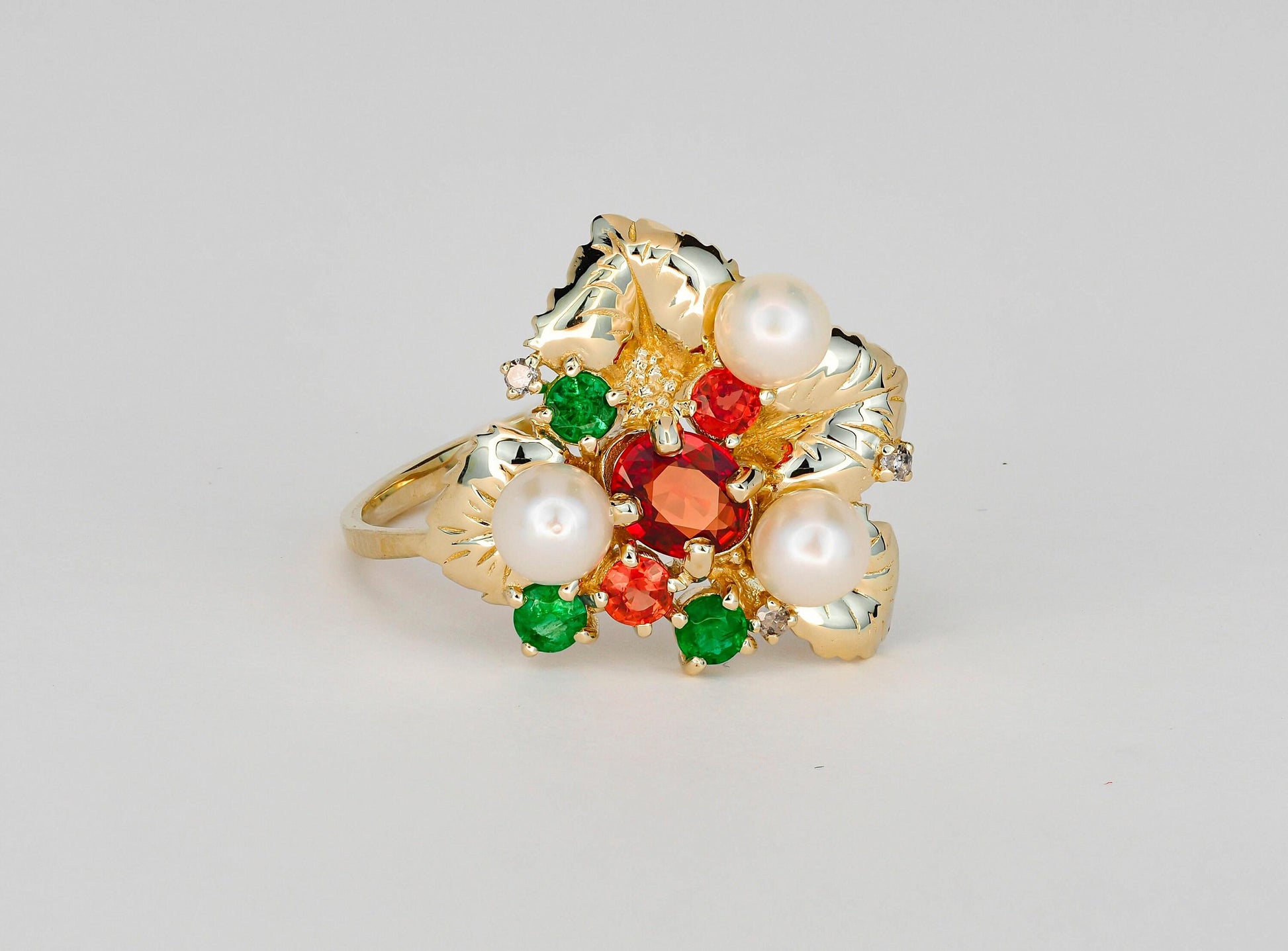 Sapphire flower 14k gold ring