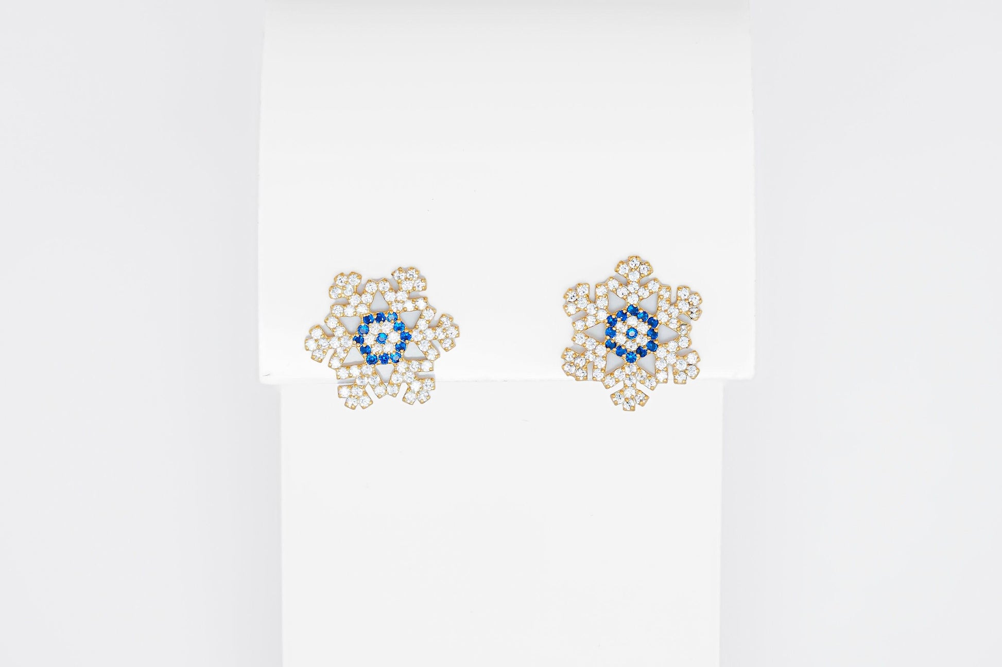 Snowflake 14k gold studs