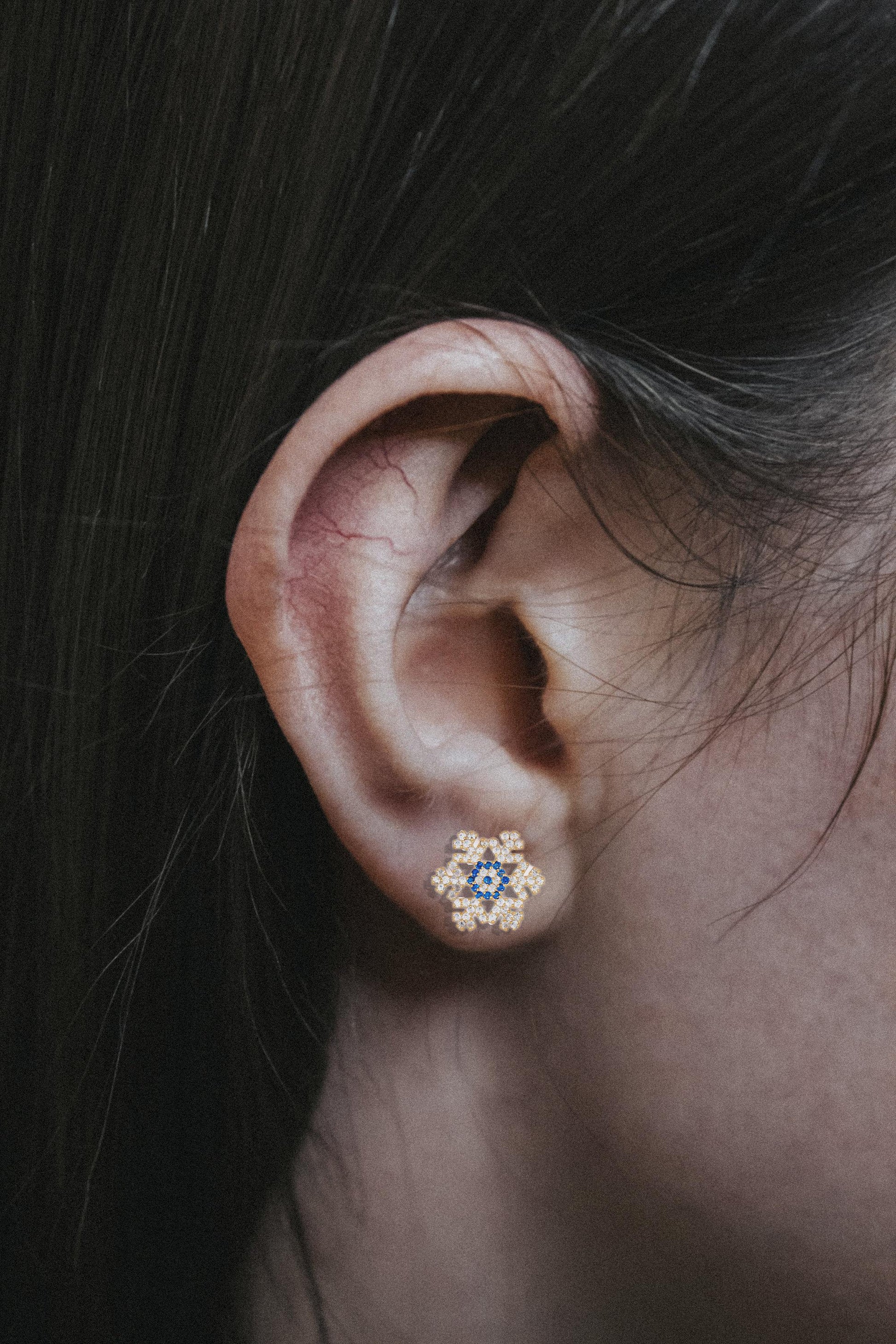 Snowflake 14k gold studs