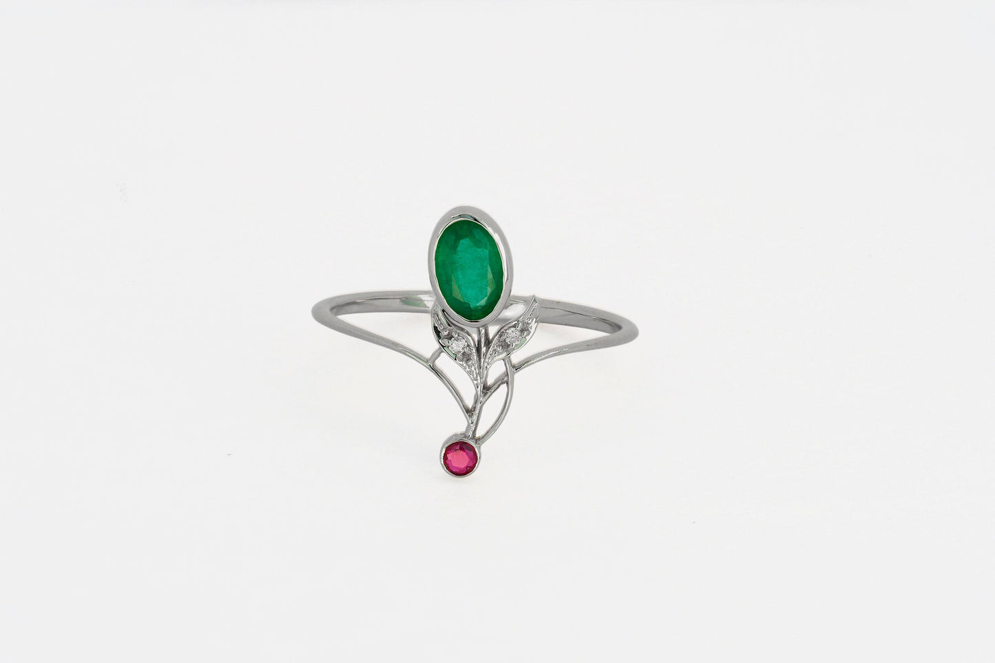 Vintage style inspired emerald ring