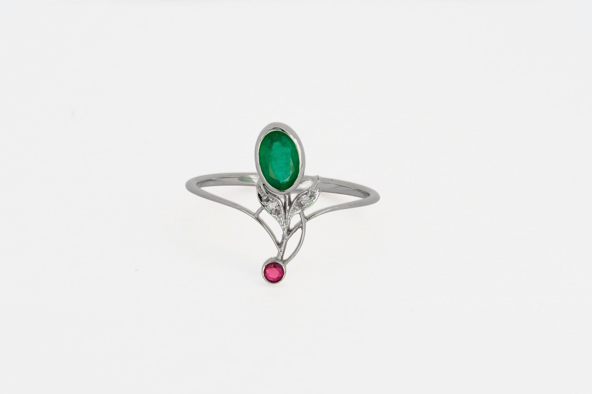 Vintage style inspired emerald ring