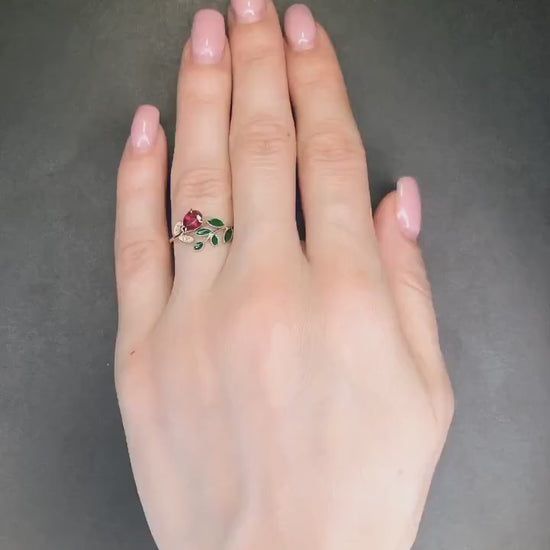 Flower ring with ruby in 14k gold