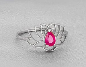14k gold ruby ring. Ruby lotus ring. Pear ruby ring.  Gemstone ring. July bithstone ring. Gold flower ring.