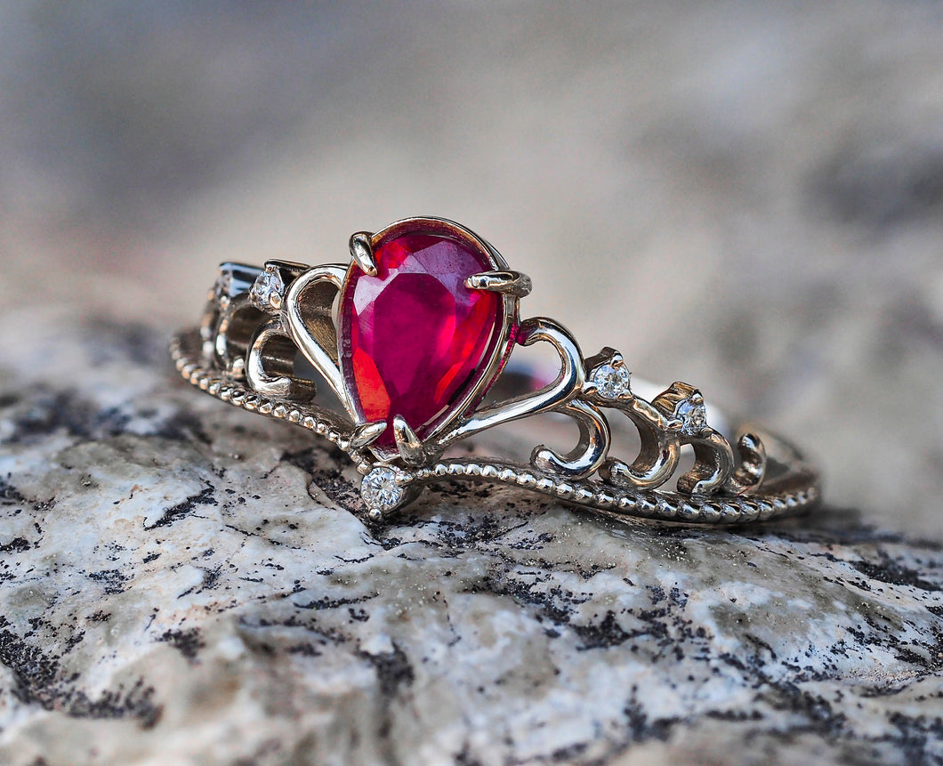 14k gold ring with natural ruby. Genuine natural ruby ring. Pear ruby ring. Red Gemstone ring. Gold crown ring. Statement ring with ruby.