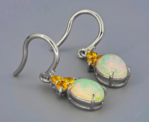 Opal earrings. Sapphire earrings. 14k gold earrings. Vintage opal earrings. Ethiopian opal earrings. Multicolor earrings. Rainbow earrings