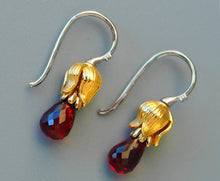 Load image into Gallery viewer, Garnet and diamonds earrings. Briolette garnet earrings. Lily flower earrings. Gold drop earrings. Statement earrings. Plant earrings