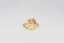 Load image into Gallery viewer, Snake gold ring with Orange Genuine Sapphire and diamonds.  Orange Gemstone ring. Serpentine Ring. Rose sapphire ring.